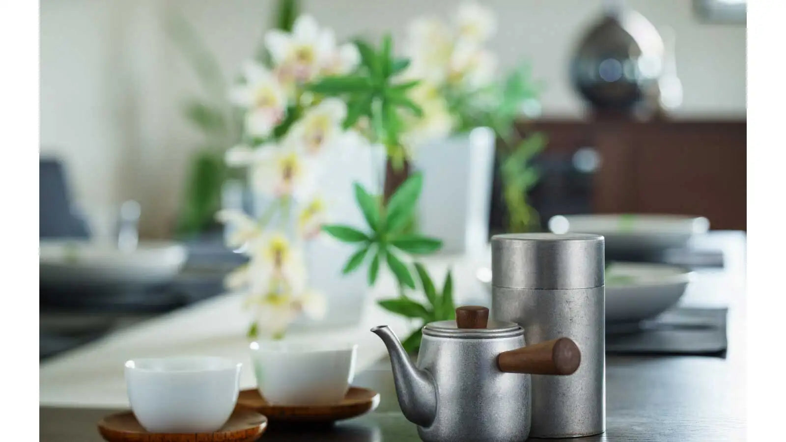 Kyusu inox argent brossé et bois naturel — vue 3