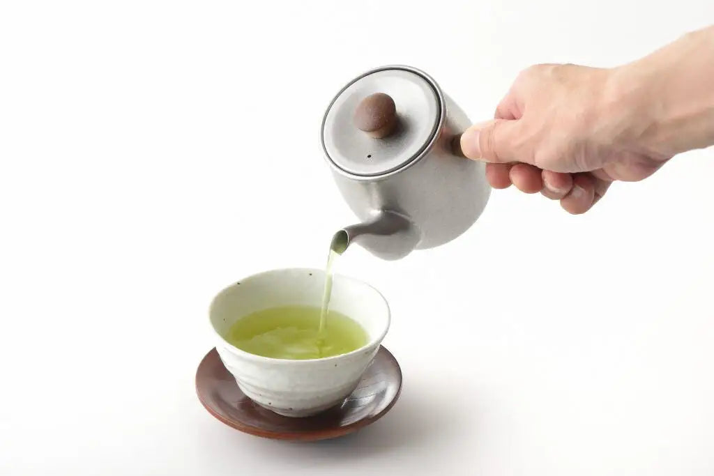 Kyusu inox argent brossé et bois naturel — vue 2