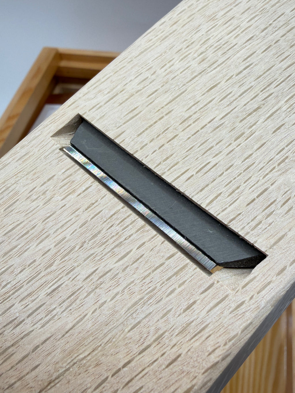 Râpe à katsuobushi, boîte en bois