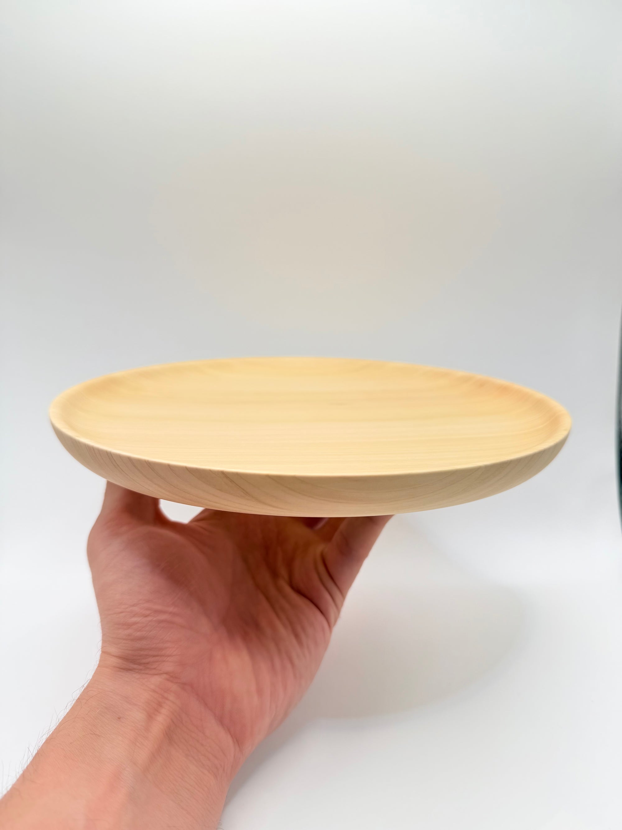 Assiette plate, bois tourné