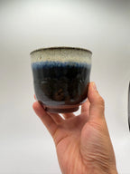 Tasse grès glaçure dégradée bleue