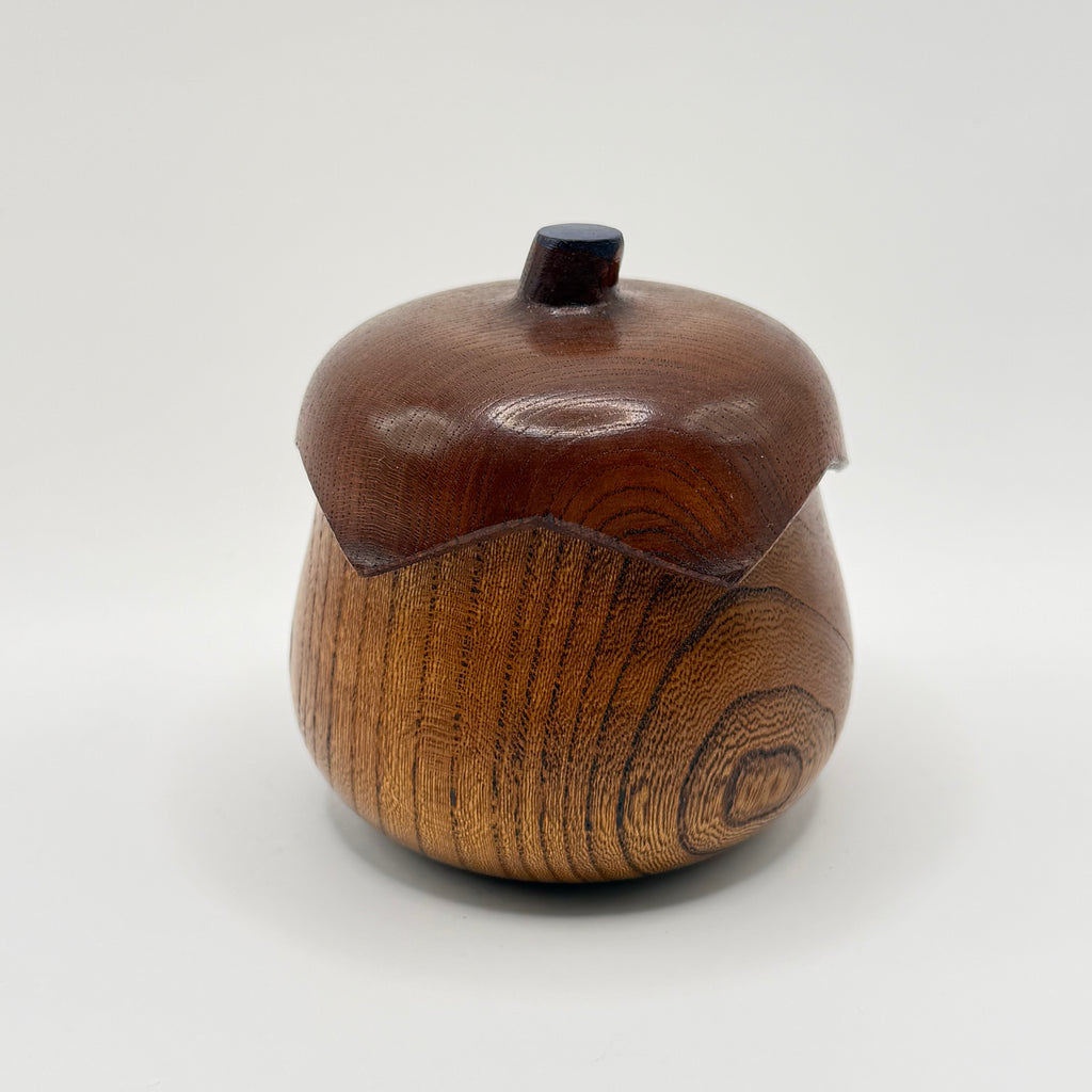 Pot à Matcha Sculpté en Forme de Gland