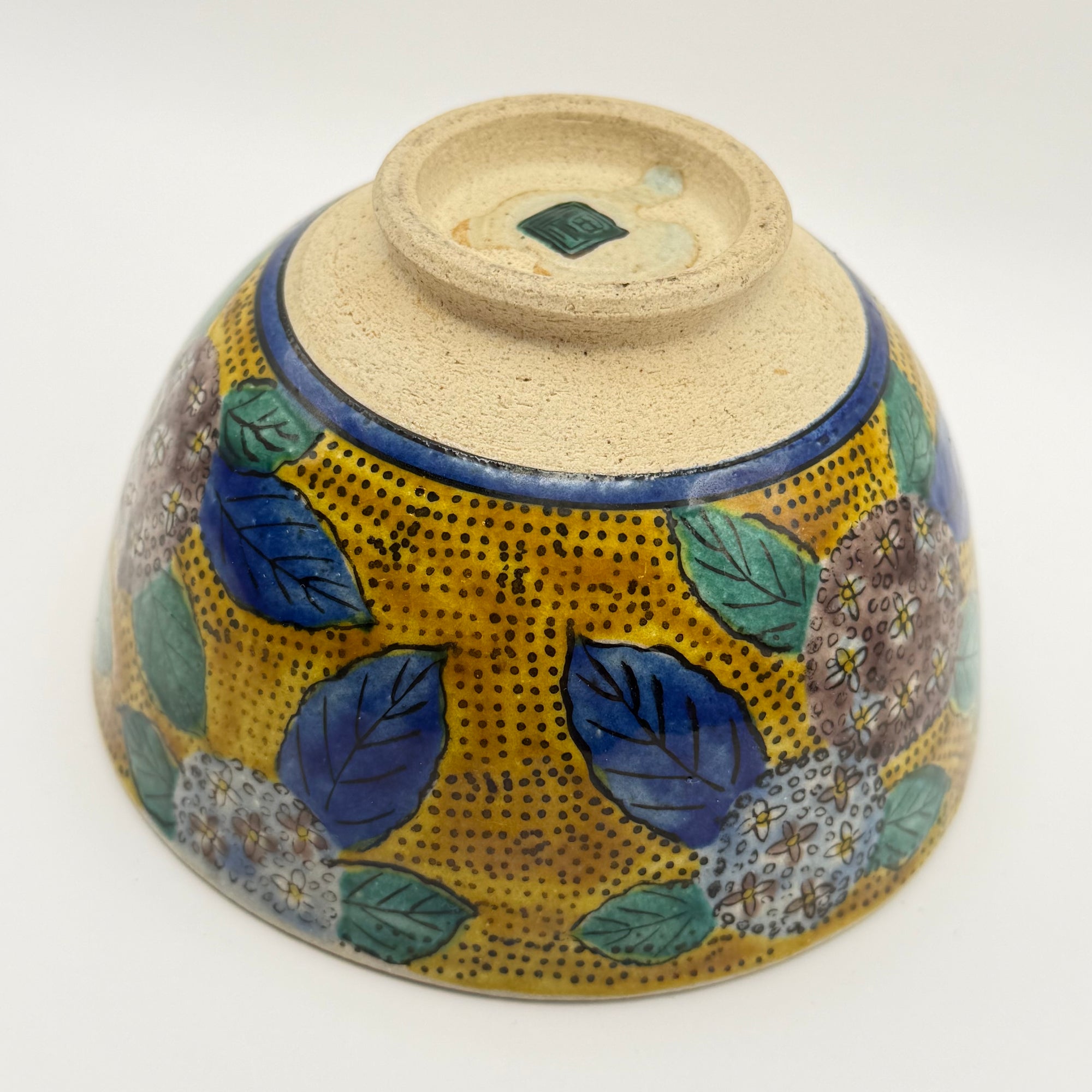 Bol à Matcha Polychrome, Décor Floral et Feuilles