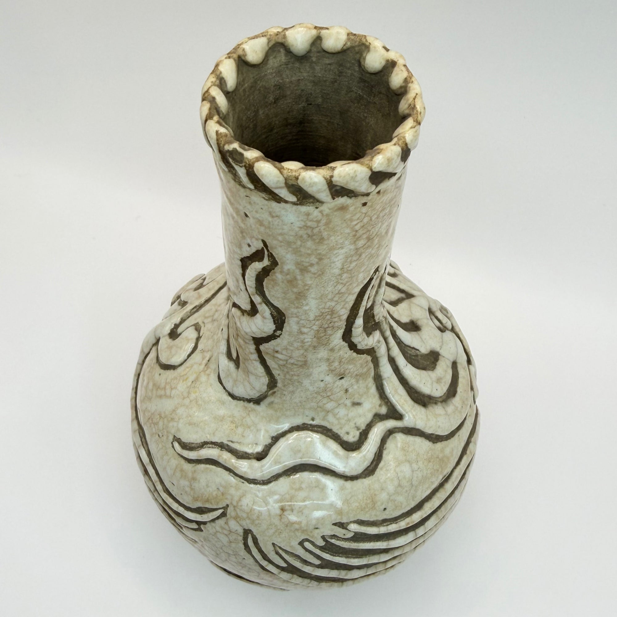 Vase au Dragon