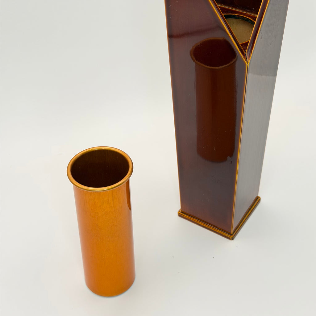 Vase Laqué Ikebana