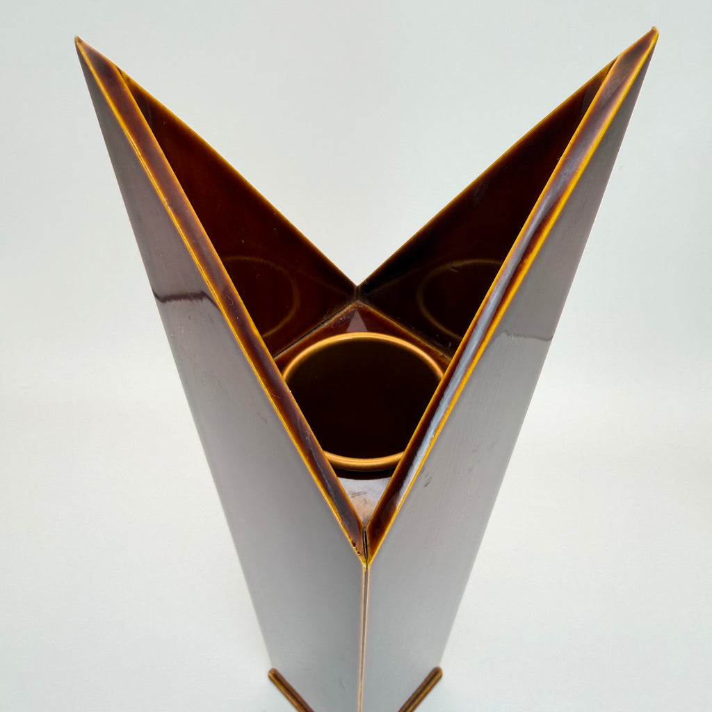 Vase Laqué Ikebana