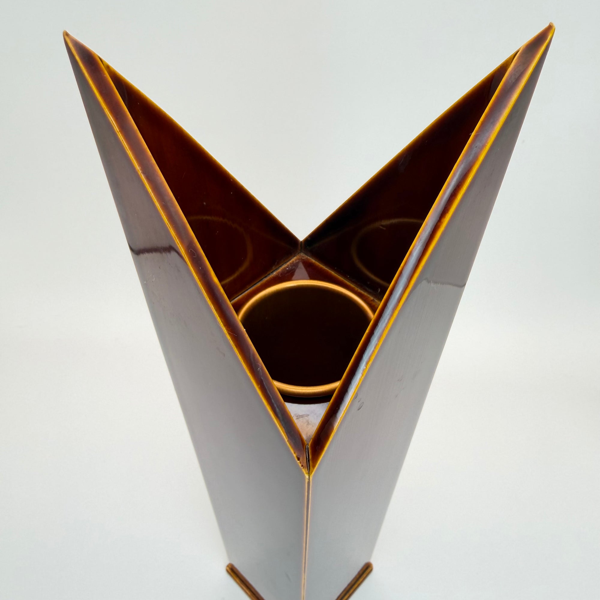 Vase Laqué Ikebana
