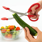 Ciseaux avec pince intégrée